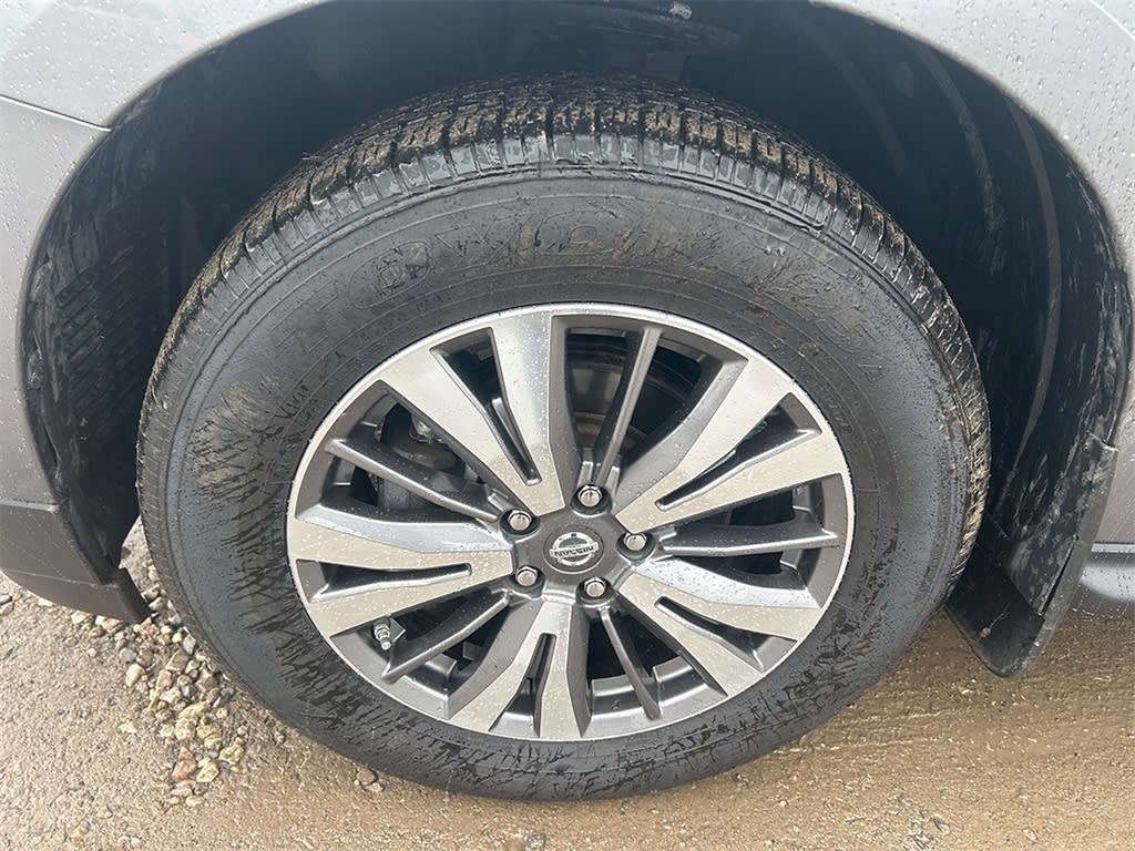 Thumbnail: 2017 Nissan Pathfinder - 15