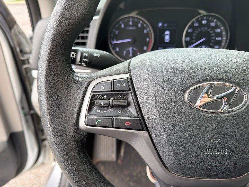 Thumbnail: 2018 Hyundai Elantra - 18