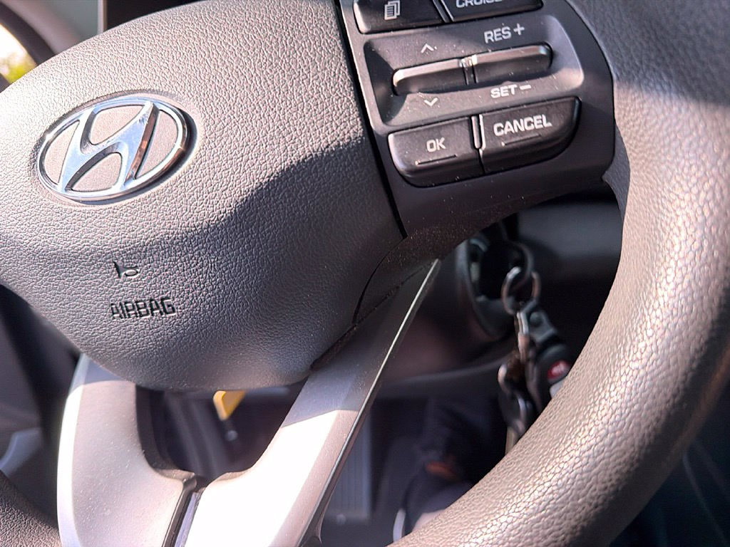 Thumbnail: 2020 Hyundai Elantra - 18