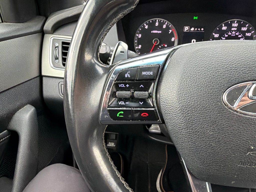 Thumbnail: 2015 Hyundai Sonata - 17
