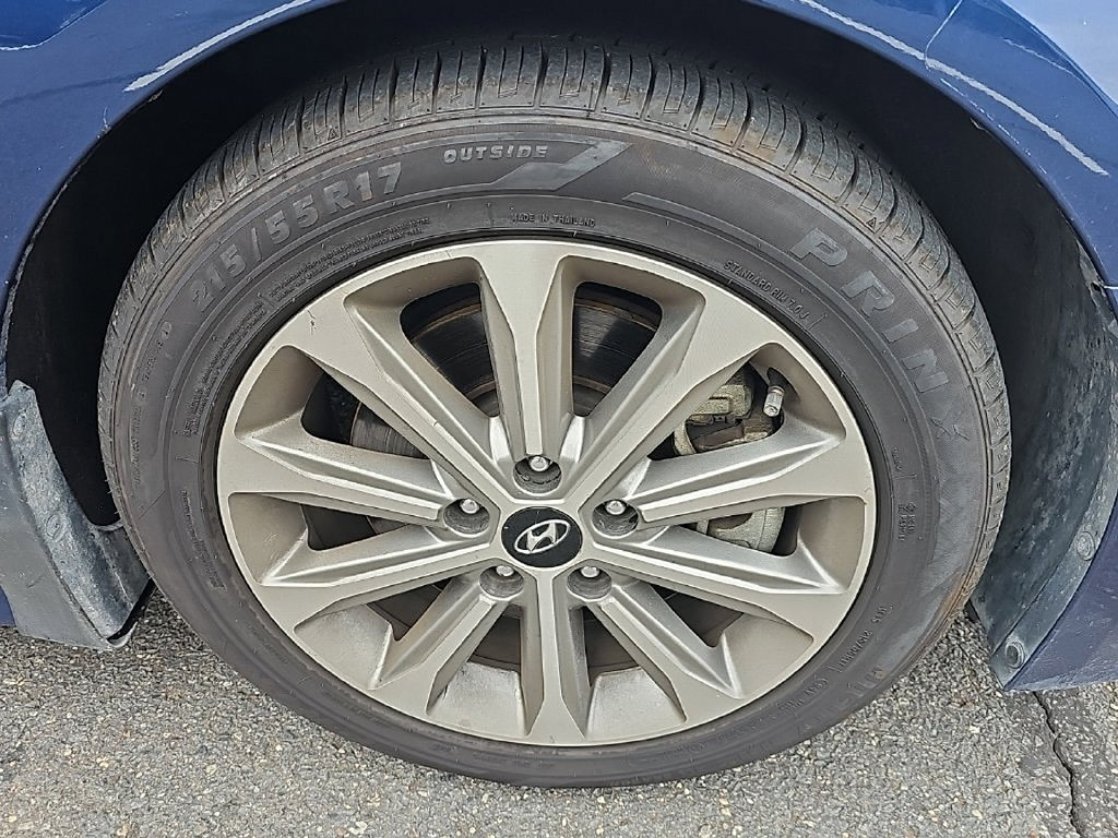 Thumbnail: 2017 Hyundai Sonata - 15