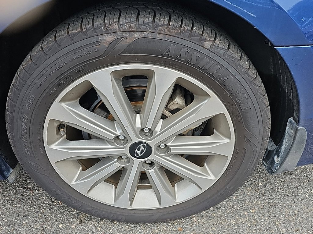 Thumbnail: 2017 Hyundai Sonata - 6