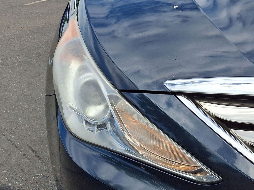 Thumbnail: 2013 Hyundai Sonata - 27