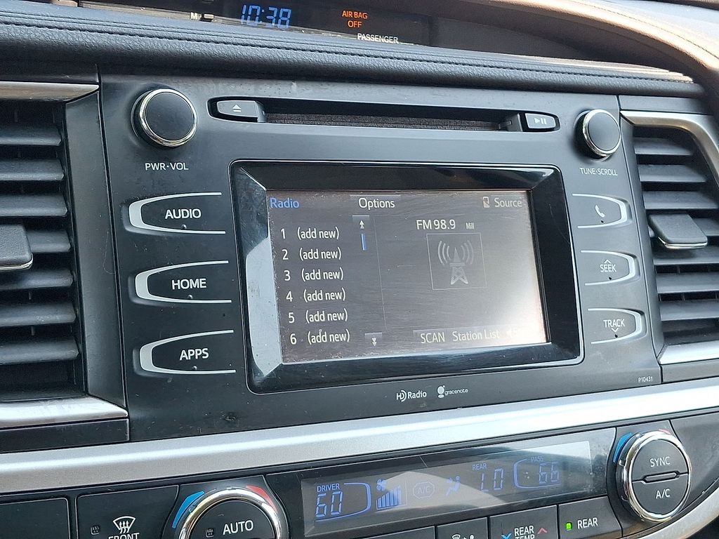 Thumbnail: 2014 Toyota Highlander - 10