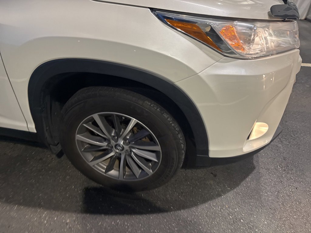 2019 Toyota Highlander XLE 7