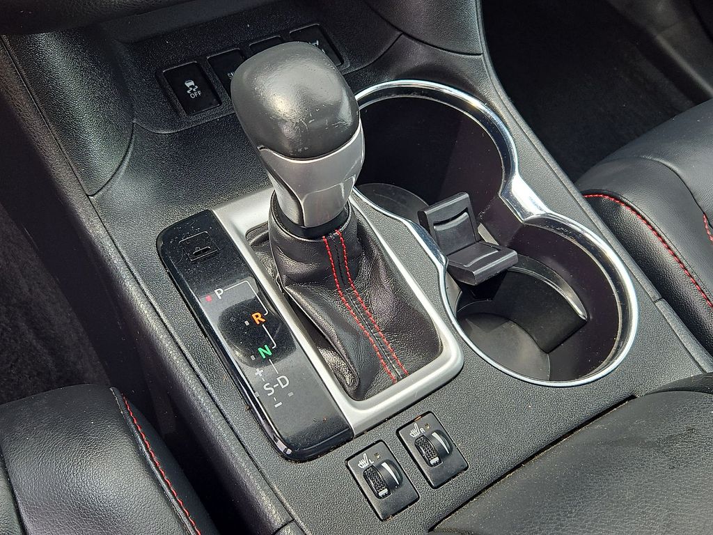 Thumbnail: 2019 Toyota Highlander - 15
