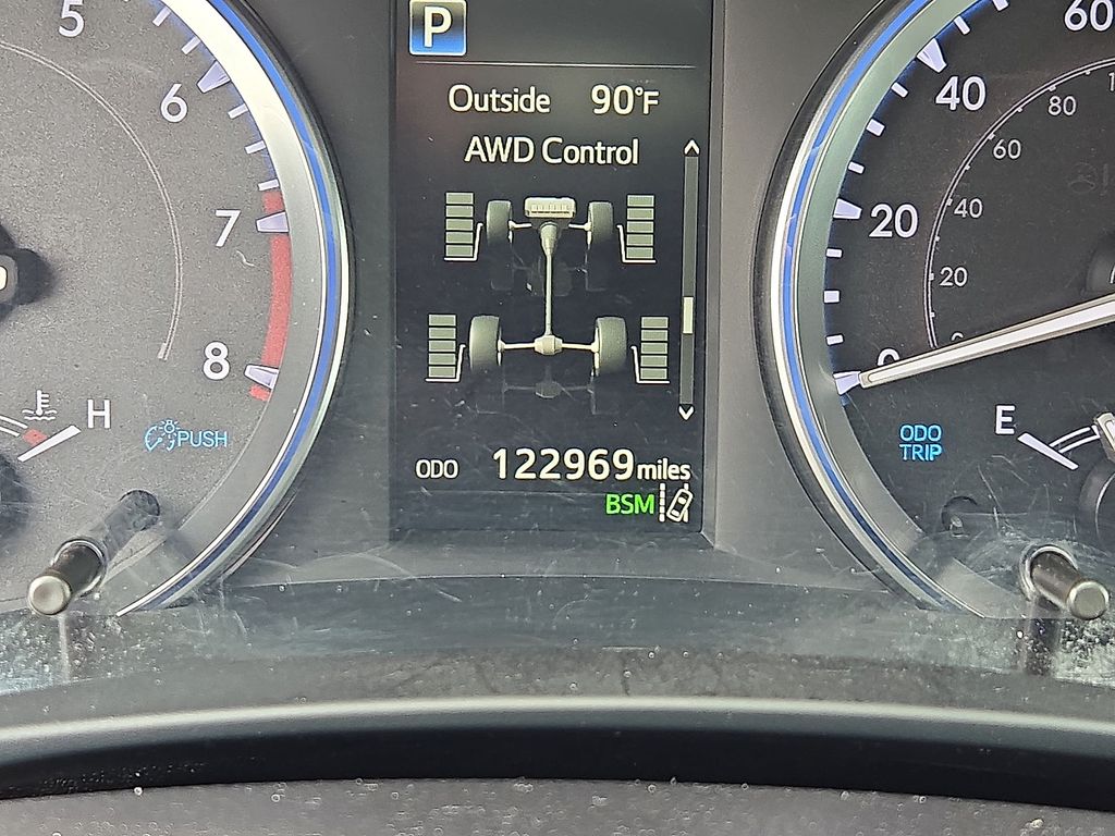 Thumbnail: 2019 Toyota Highlander - 16
