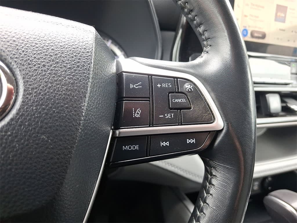 2023 Toyota Highlander LE 21