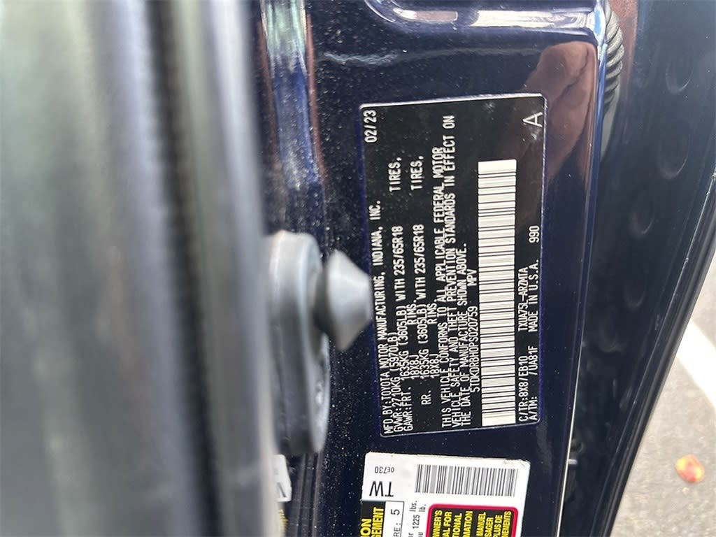 Thumbnail: 2023 Toyota Highlander - 9