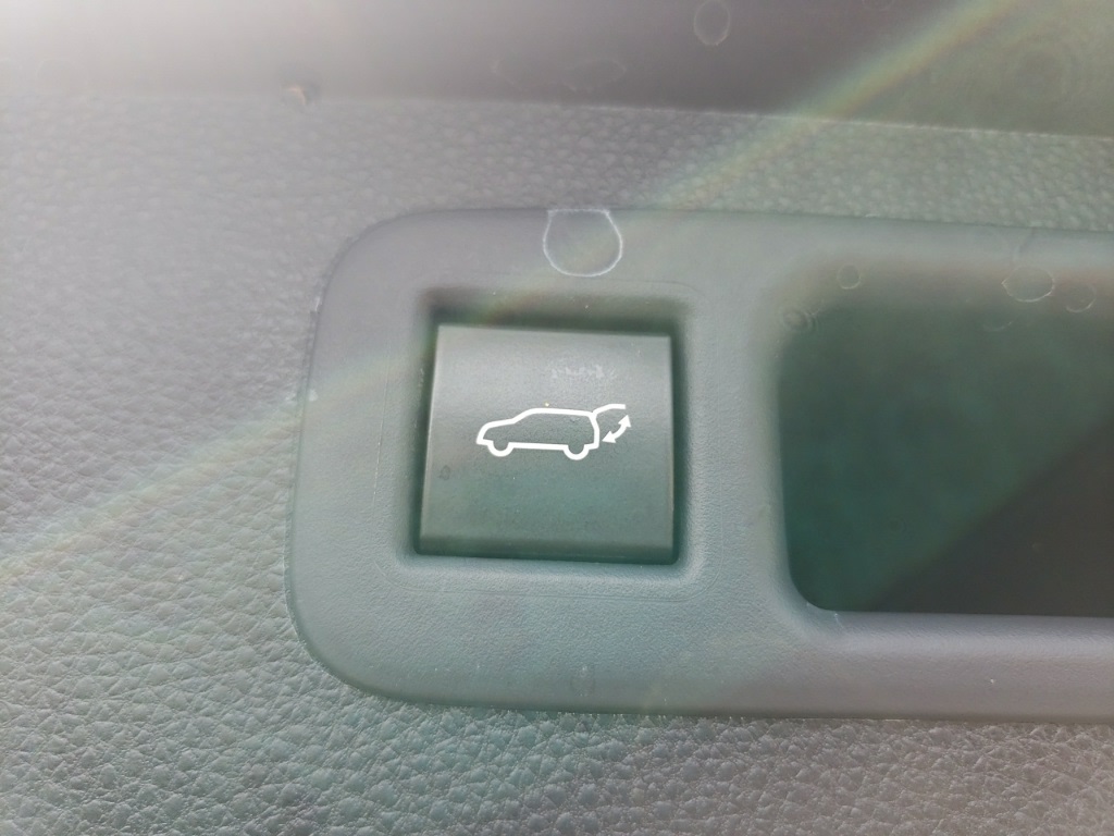 Thumbnail: 2021 Toyota Highlander - 17