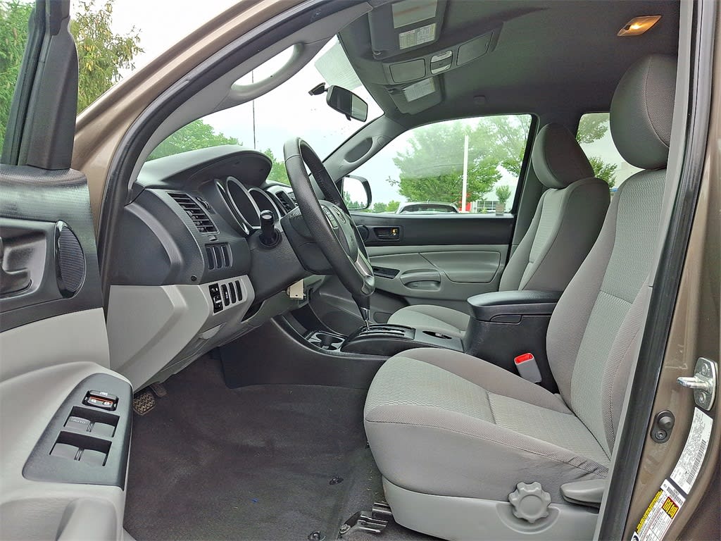 Thumbnail: 2012 Toyota Tacoma - 8