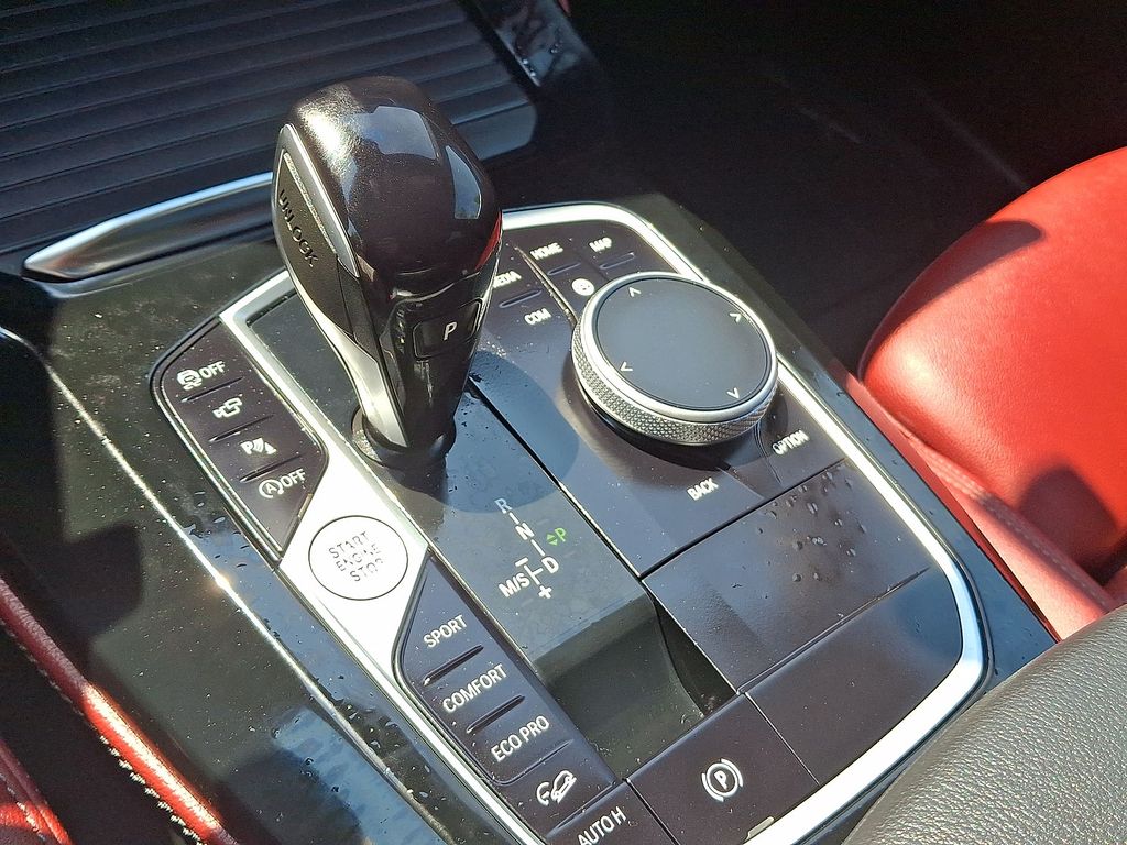 Thumbnail: 2024 BMW X4 - 12
