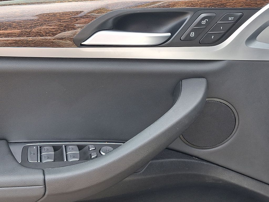 Thumbnail: 2020 BMW X3 - 17