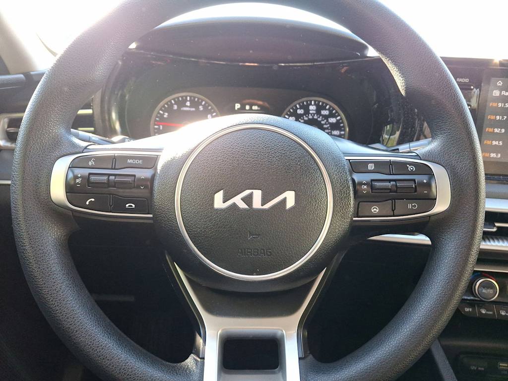 2022 Kia K5 LXS 2