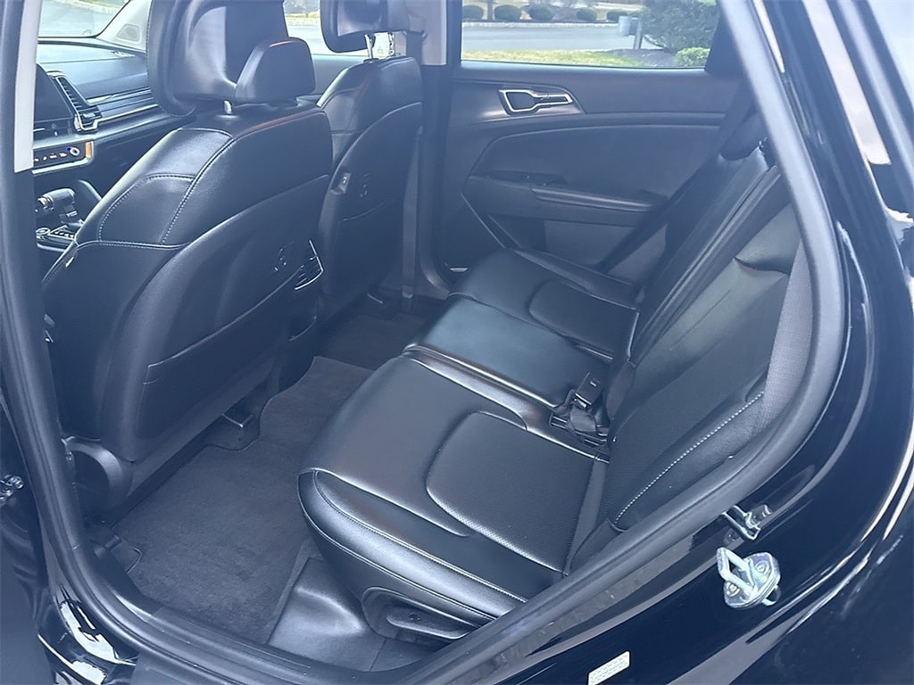 Thumbnail: 2023 Kia Sportage - 7