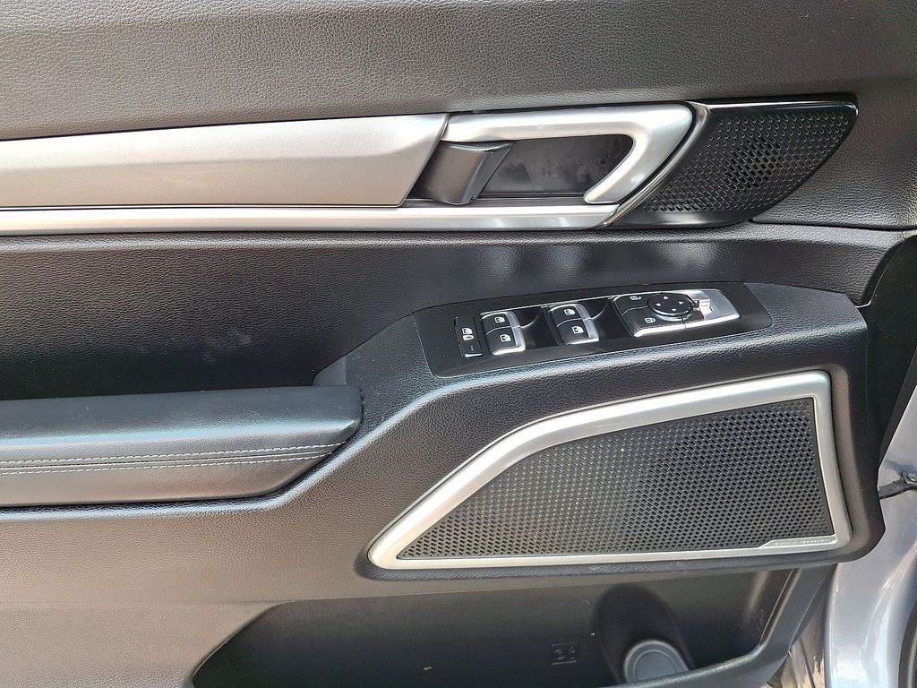 Thumbnail: 2022 Kia Telluride - 17