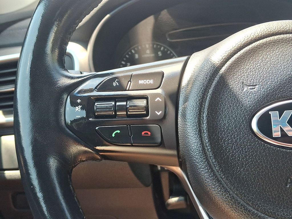 Thumbnail: 2017 Kia Sorento - 20