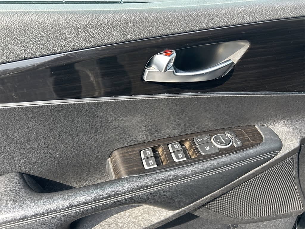 Thumbnail: 2019 Kia Sorento - 19