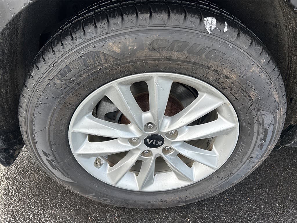 Thumbnail: 2019 Kia Sorento - 17