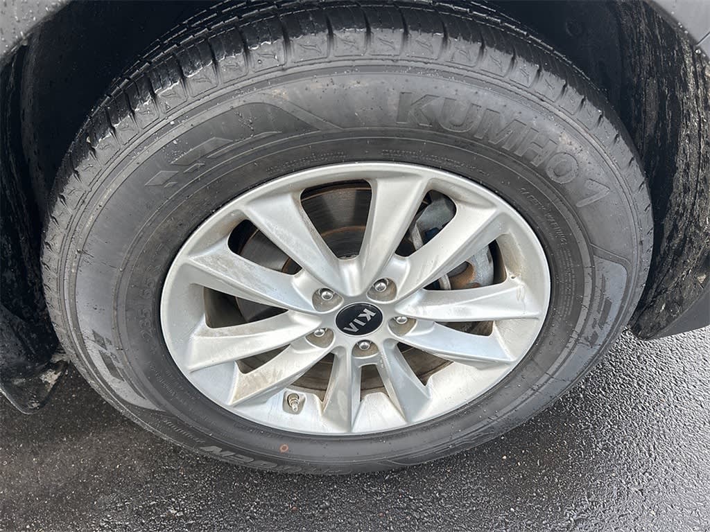 Thumbnail: 2019 Kia Sorento - 16