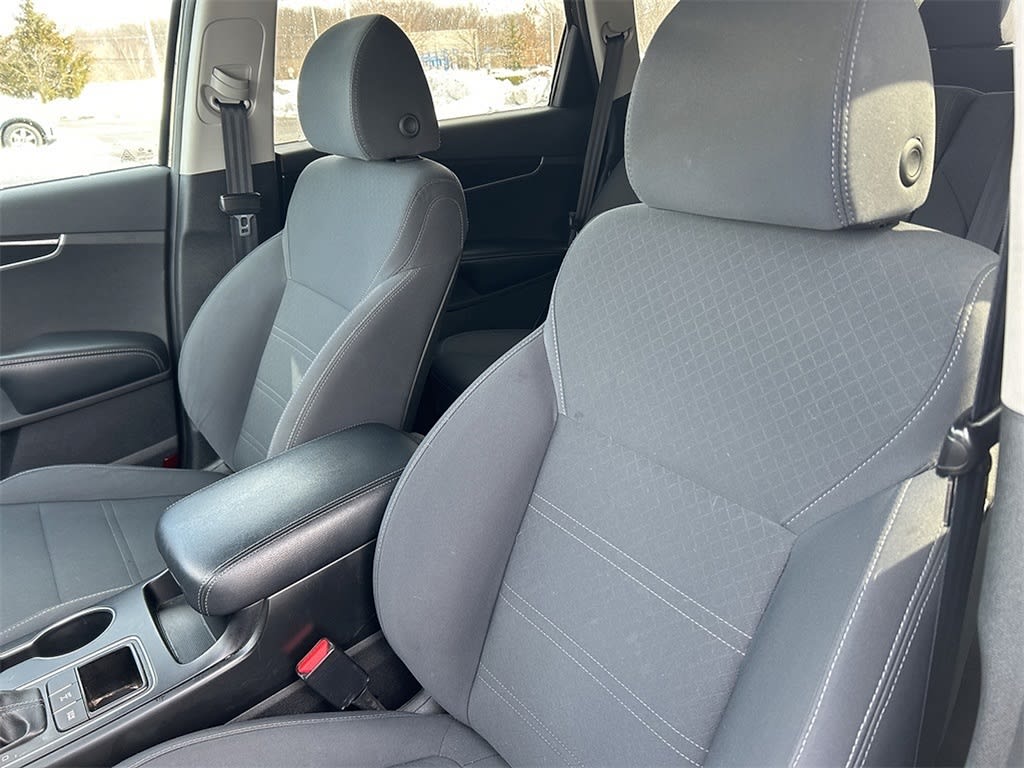 Thumbnail: 2019 Kia Sorento - 7