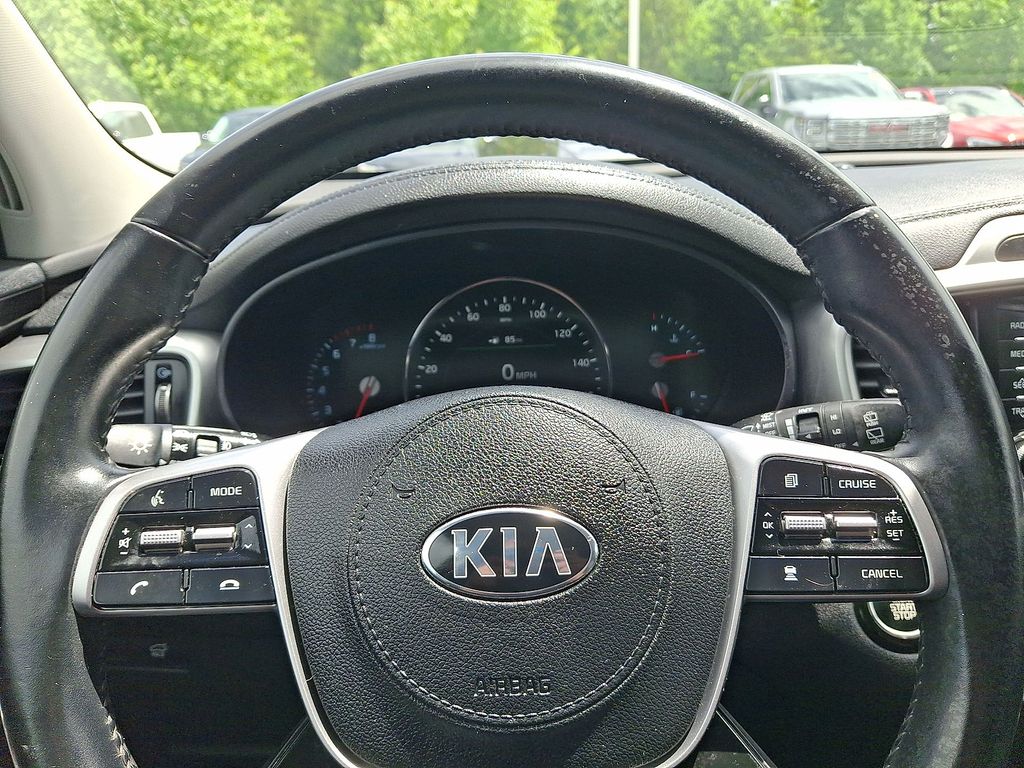 Thumbnail: 2020 Kia Sorento - 19