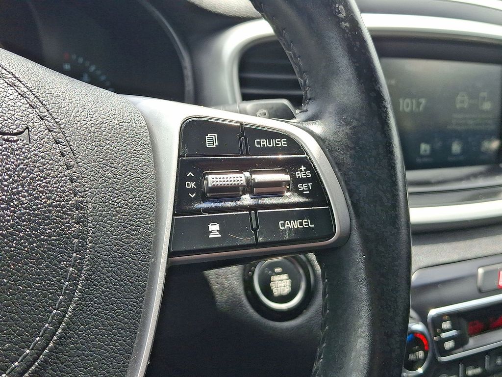 Thumbnail: 2020 Kia Sorento - 21