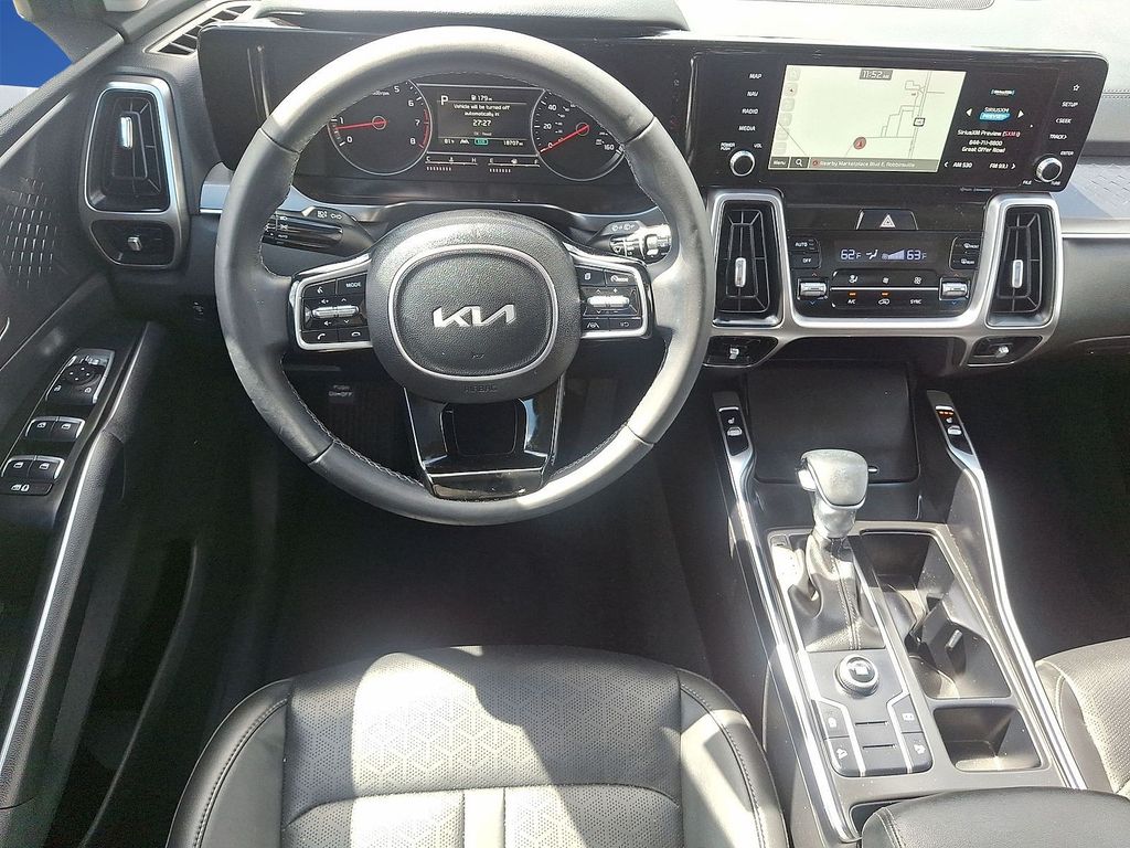 Thumbnail: 2023 Kia Sorento - 2