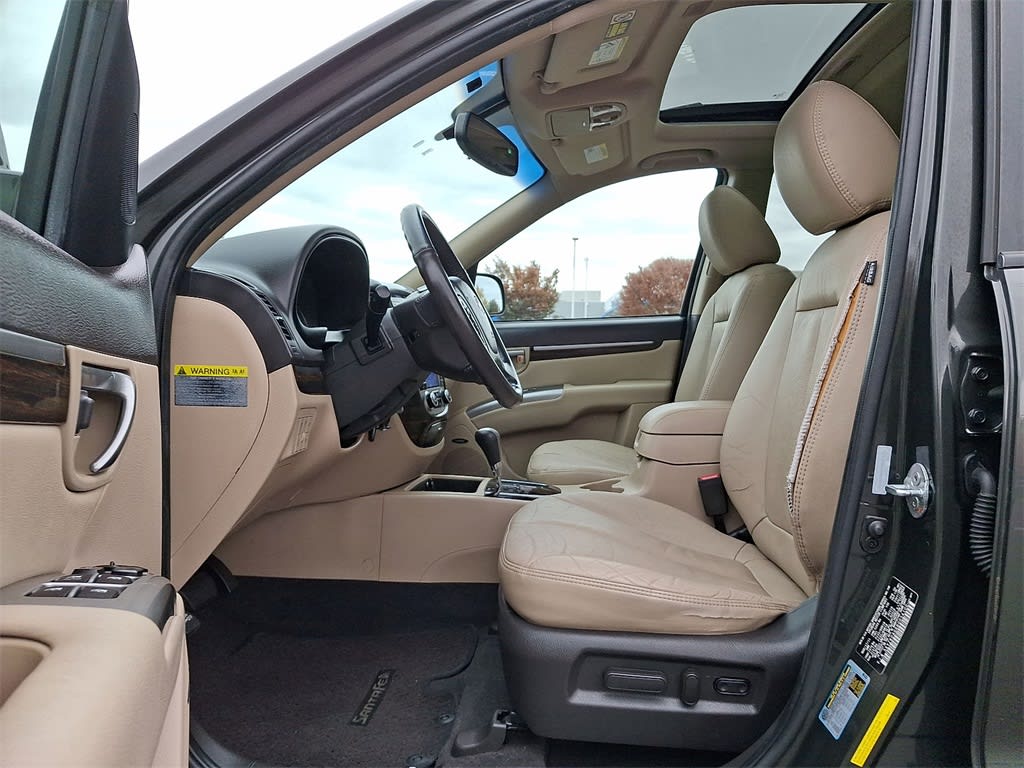 Thumbnail: 2011 Hyundai Santa Fe - 9