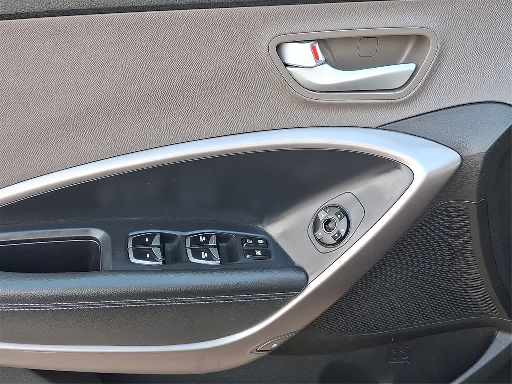 Thumbnail: 2015 Hyundai Santa Fe - 18