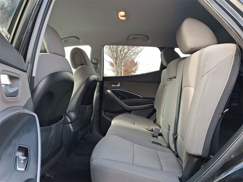 Thumbnail: 2015 Hyundai Santa Fe - 10