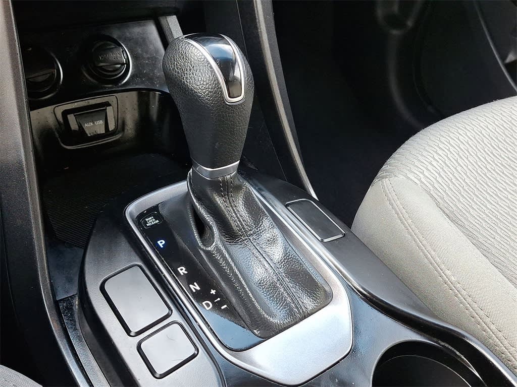 Thumbnail: 2015 Hyundai Santa Fe - 12