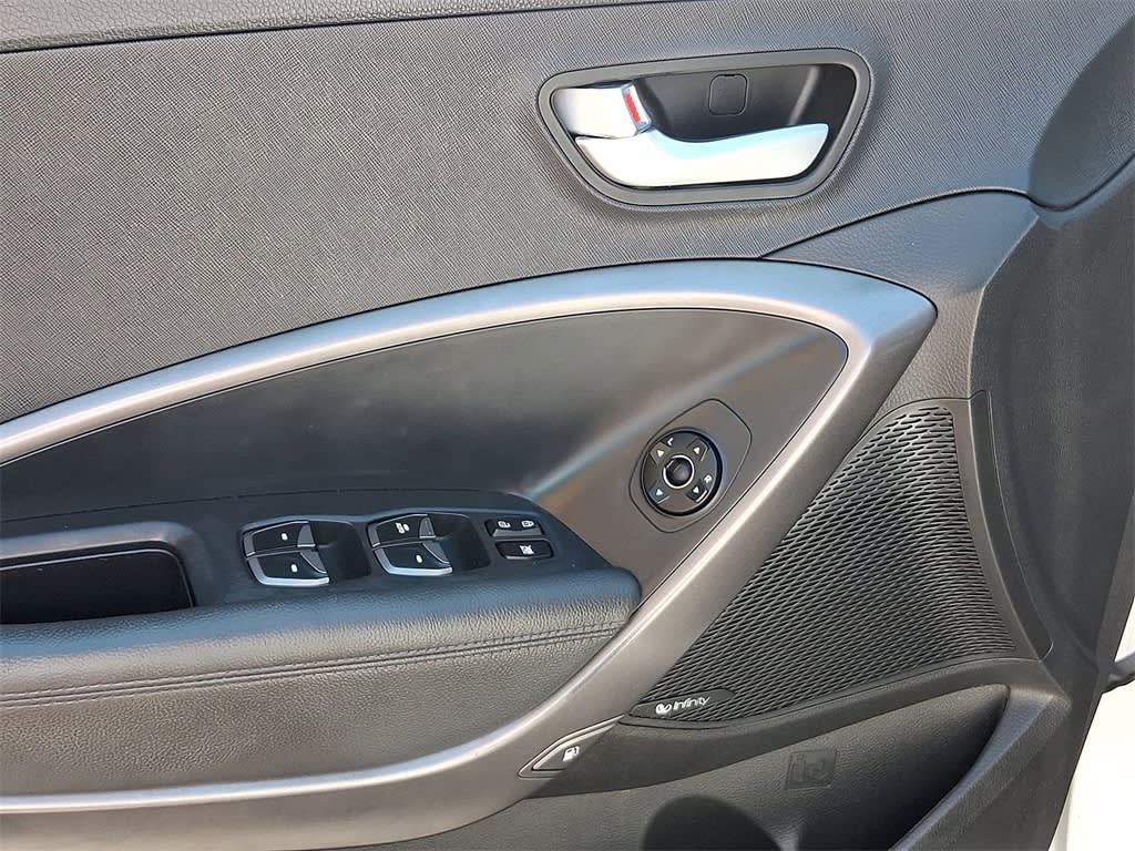 Thumbnail: 2014 Hyundai Santa Fe - 18
