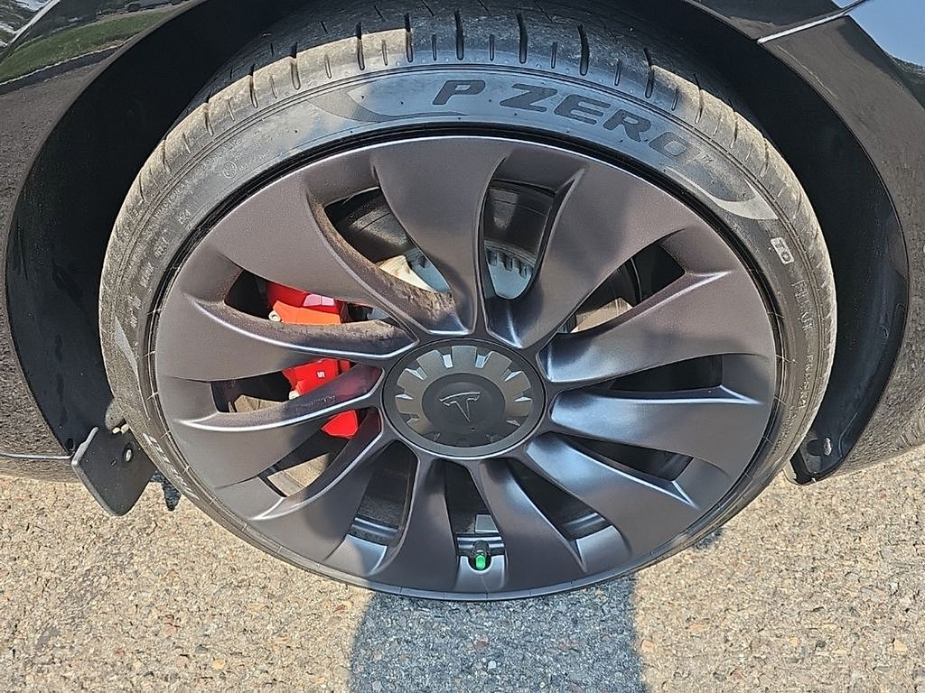 Thumbnail: 2021 Tesla Model 3 - 15