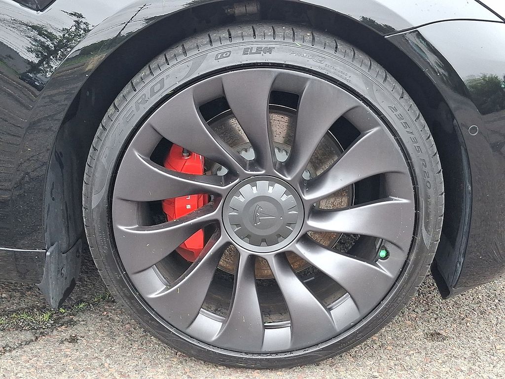 Thumbnail: 2021 Tesla Model 3 - 7