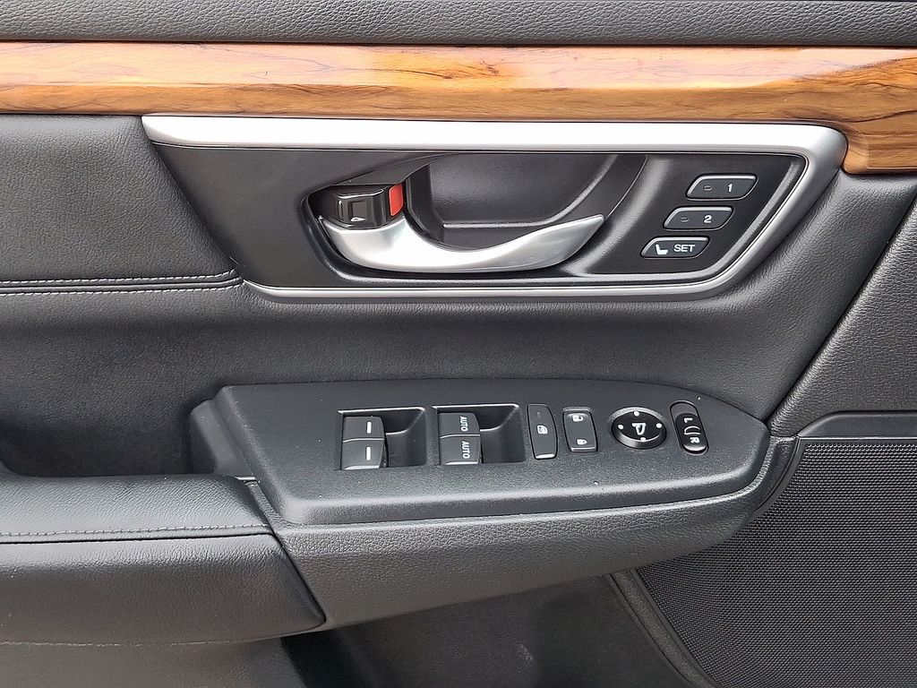 Thumbnail: 2020 Honda CR-V - 17