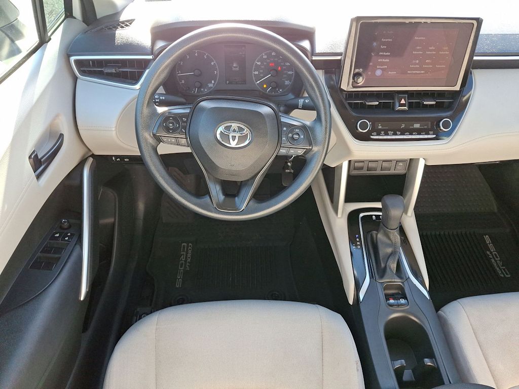 2023 Toyota Corolla Cross L 9