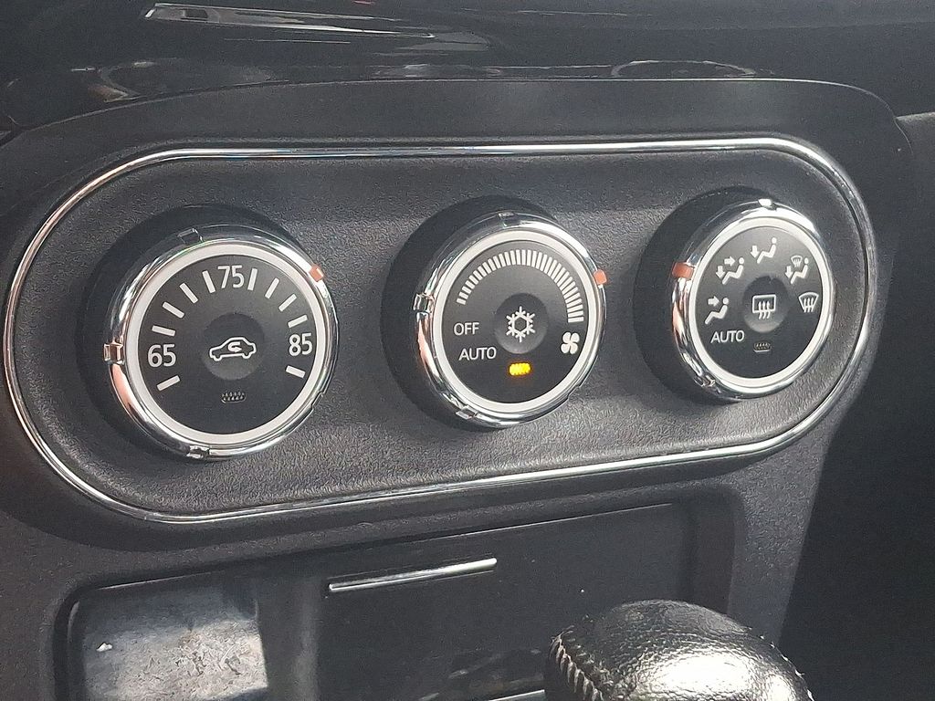 Thumbnail: 2015 Mitsubishi Lancer - 22
