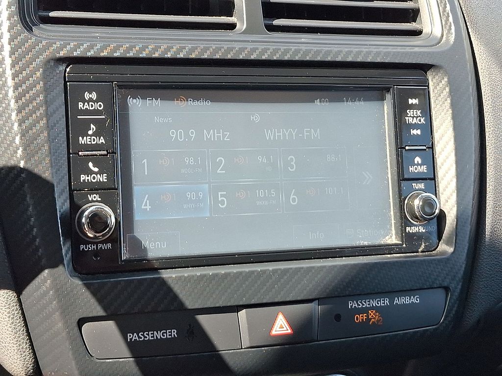Thumbnail: 2021 Mitsubishi Outlander Sport - 11