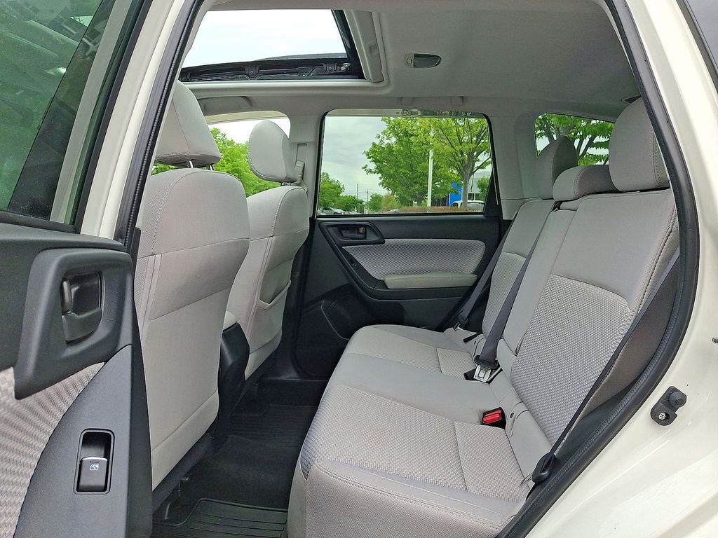 Thumbnail: 2018 Subaru Forester - 9