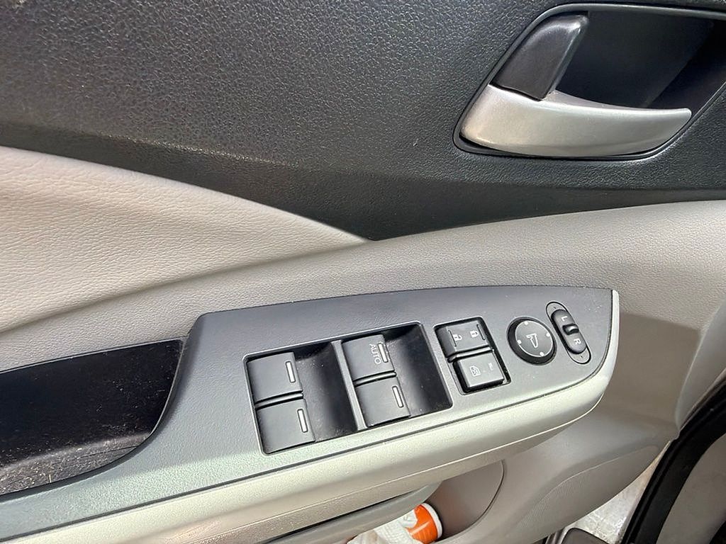 Thumbnail: 2012 Honda CR-V - 18