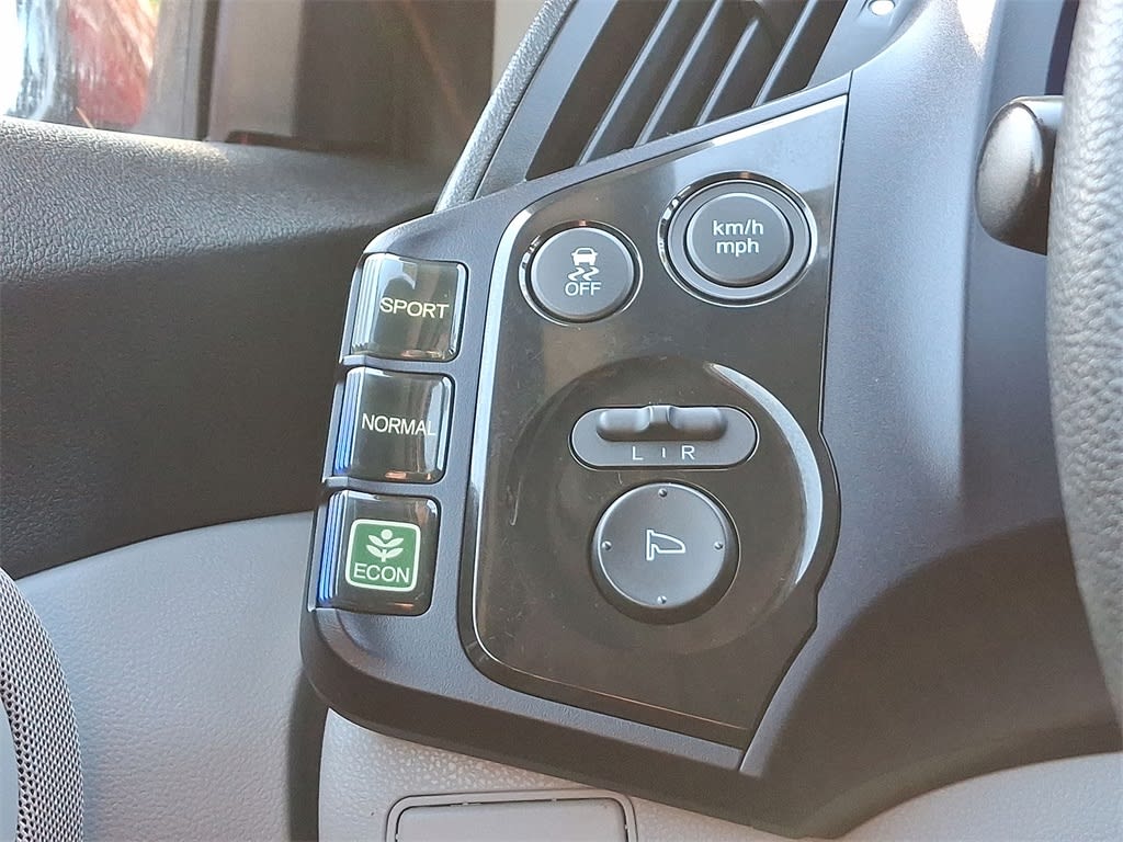 Thumbnail: 2012 Honda CR-Z - 19