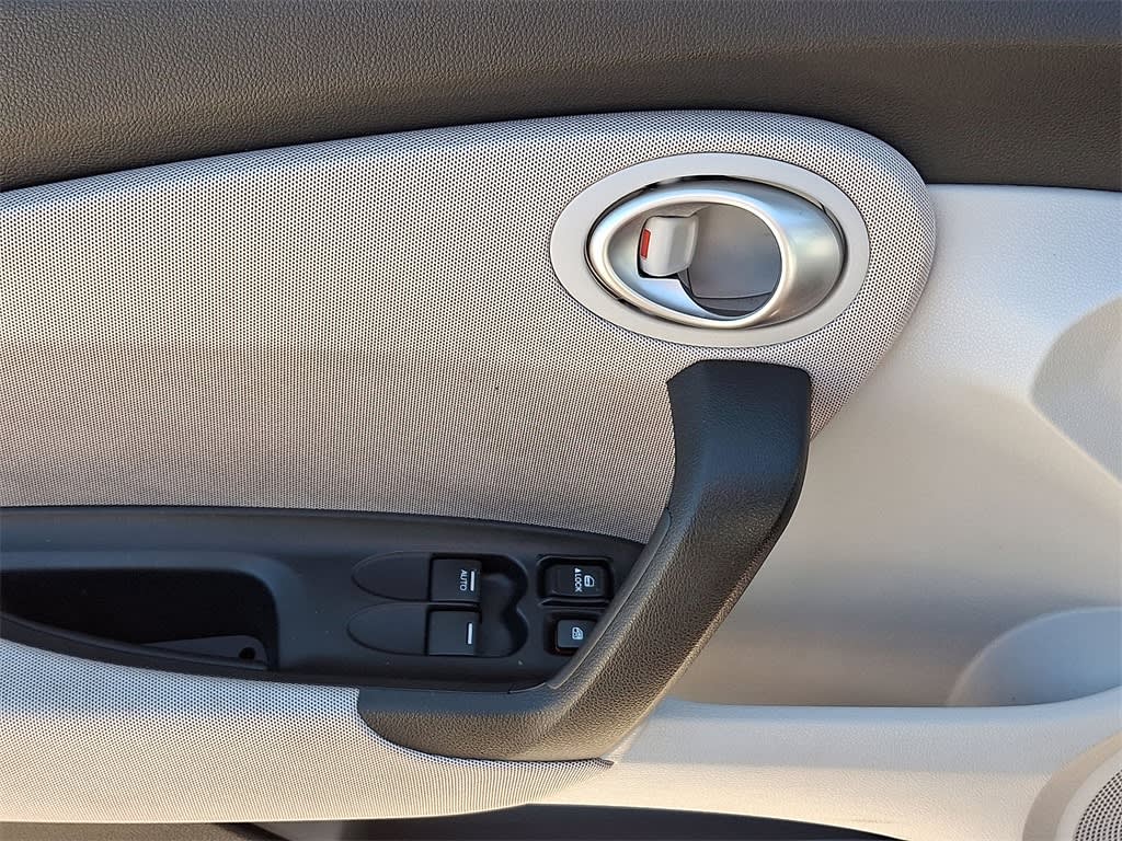 Thumbnail: 2012 Honda CR-Z - 17