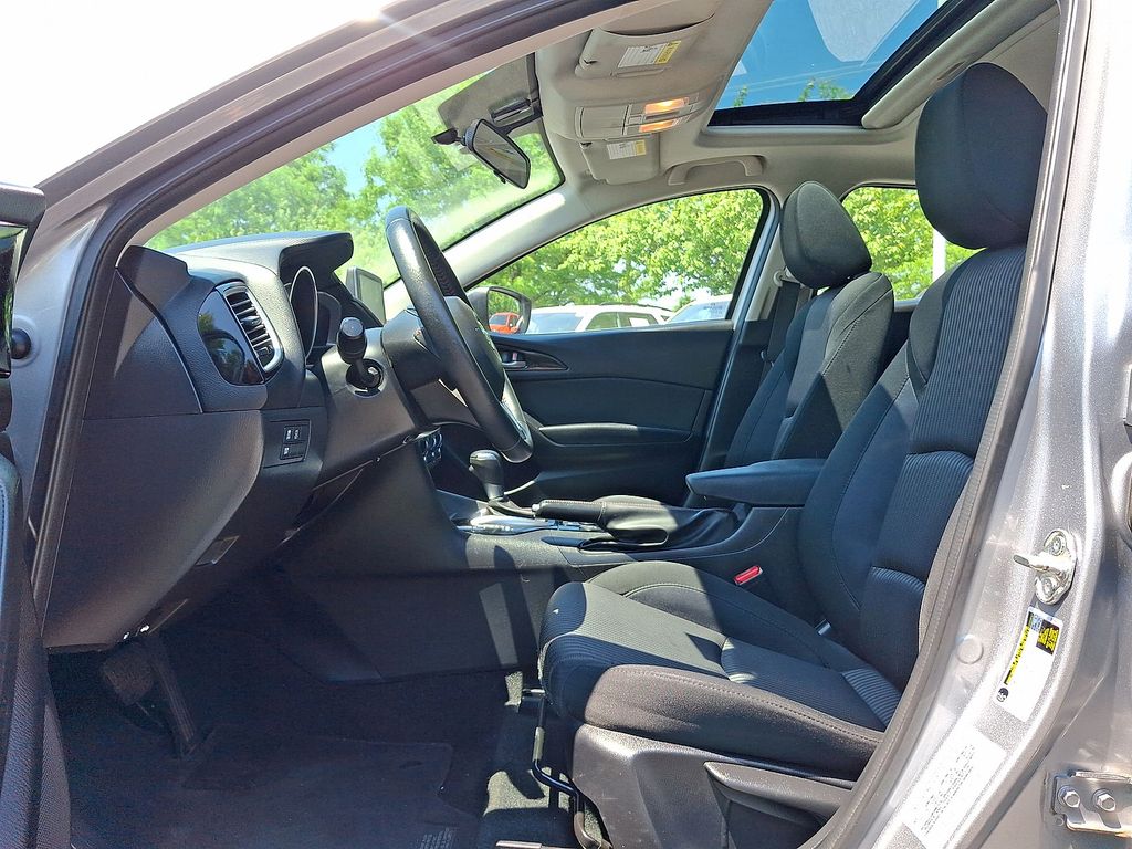 Thumbnail: 2016 Mazda Mazda3 - 8