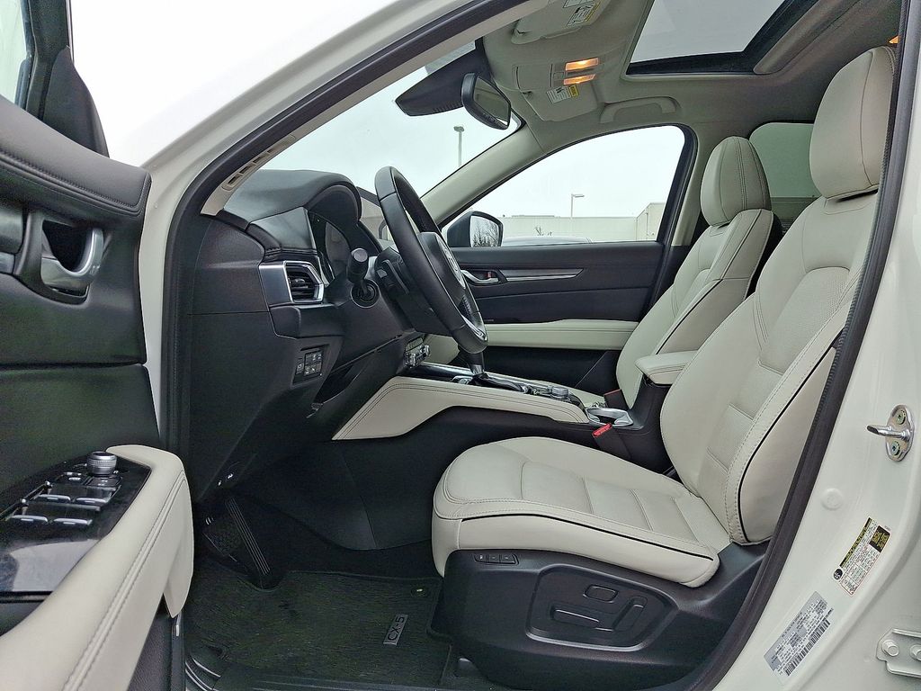 Thumbnail: 2025 Mazda CX-5 - 9