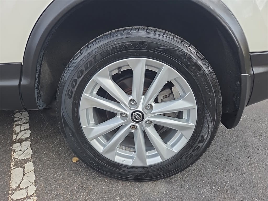 Thumbnail: 2019 Nissan Rogue Sport - 7