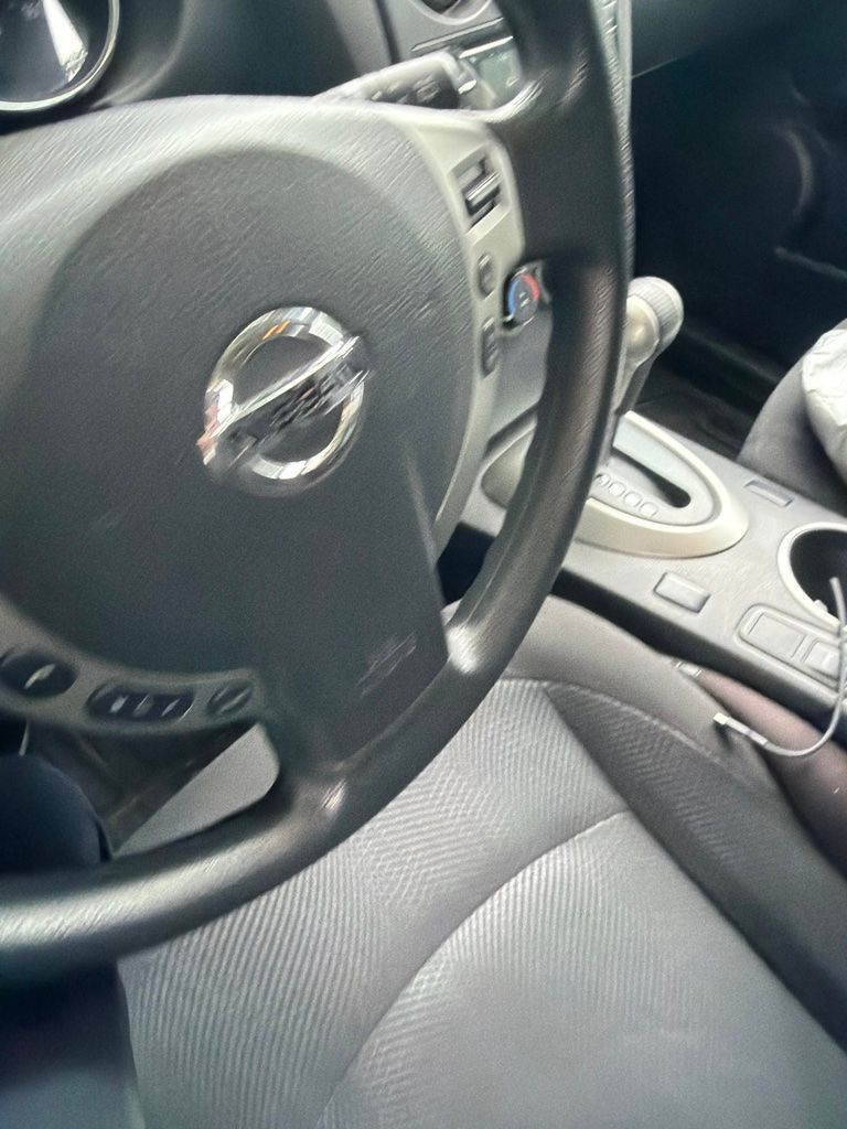 Thumbnail: 2015 Nissan Rogue - 18