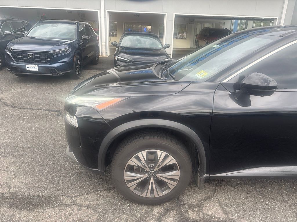 Thumbnail: 2021 Nissan Rogue - 8