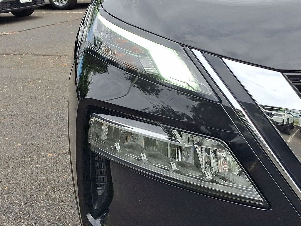 Thumbnail: 2021 Nissan Rogue - 27