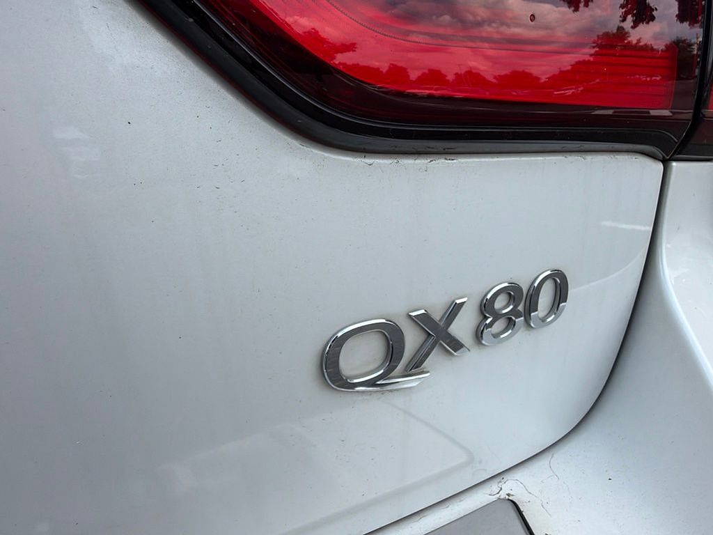 Thumbnail: 2021 INFINITI QX80 - 20